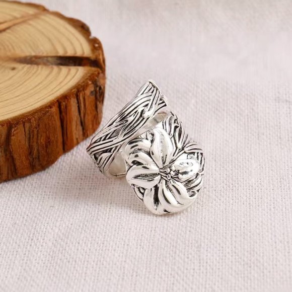Boho Floral Lily Spoon Ring #761 - Picture 4 of 9